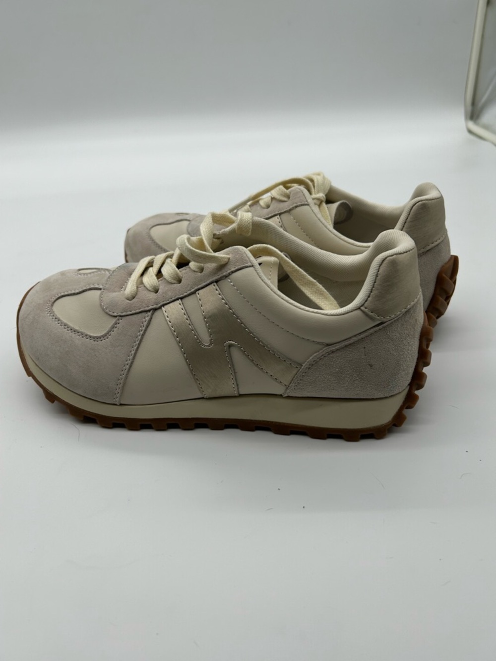 Somiliss Wide ToeBox Sneakers size 7.5